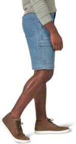 Men's Classic Stretch Cargo-Style Shorts - Image 2